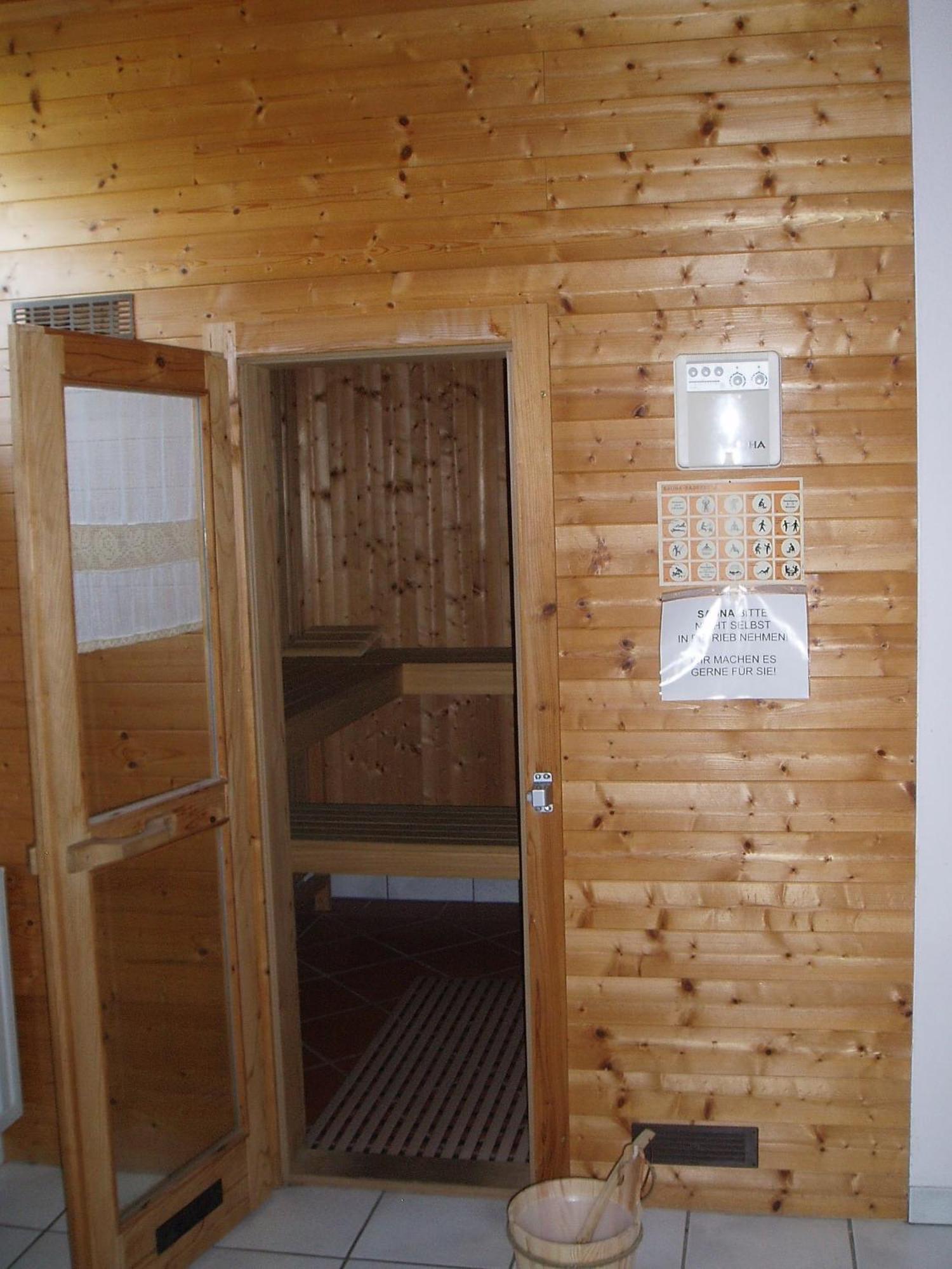 Gaestehaus Haagen Bad Waltersdorf Bagian luar foto